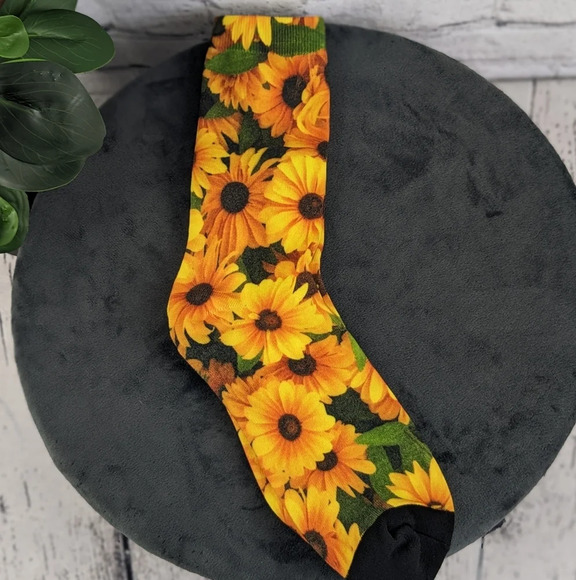 Sunflowers print orange yellow socks - Picture 1 of 4